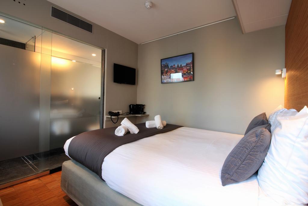 The Bank Hotel Ámsterdam Habitación foto